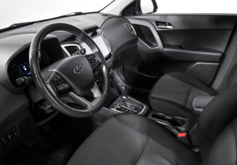Подержанный автомобиль Hyundai Creta 2019 года (9 фото)