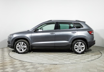 Подержанный автомобиль Skoda Karoq 2020 года (8 фото)