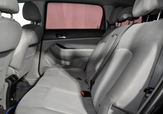 Подержанный автомобиль Chevrolet Orlando 2013 года (13 фото)