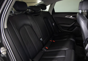 Подержанный автомобиль Audi A6 Sedan 2014 года (12 фото)