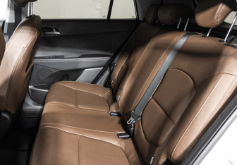 Подержанный автомобиль Hyundai Creta 2019 года (10 фото)