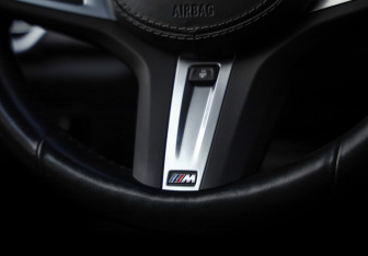 Подержанный автомобиль BMW X5 2023 года (15 фото)