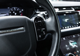 Подержанный автомобиль Land Rover Range Rover Velar 2020 года (30 фото)