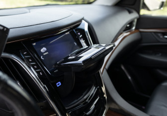 Подержанный автомобиль Cadillac Escalade Suv 2017 года (30 фото)