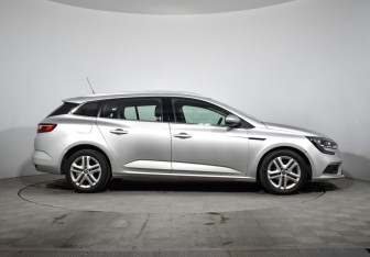 Подержанный автомобиль Renault Megane Wagon 2016 года (4 фото)