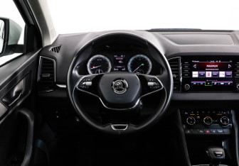 Подержанный автомобиль Skoda Karoq 2020 года (11 фото)