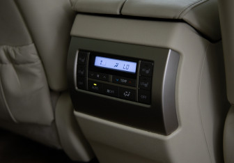 Подержанный автомобиль Lexus GX 2014 года (13 фото)