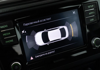 Подержанный автомобиль Skoda Rapid Liftback 2019 года (15 фото)