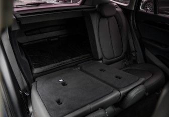 Подержанный автомобиль BMW X1 2016 года (31 фото)
