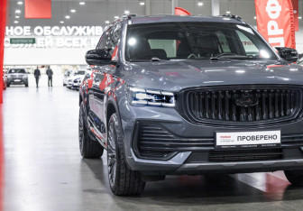 Подержанный автомобиль Geely Monjaro 2023 года (4 фото)