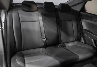 Подержанный автомобиль Hyundai Solaris Sedan 2021 года (23 фото)