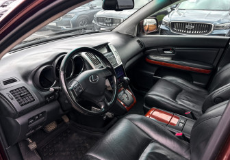 Подержанный автомобиль Lexus RX 2007 года (14 фото)