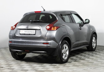 Подержанный автомобиль Nissan Juke 2011 года (5 фото)