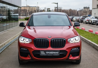 Подержанный автомобиль BMW X4 2019 года (3 фото)