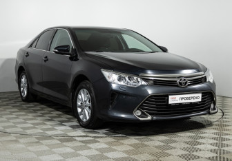Подержанный автомобиль Toyota Camry Sedan 2018 года (3 фото)