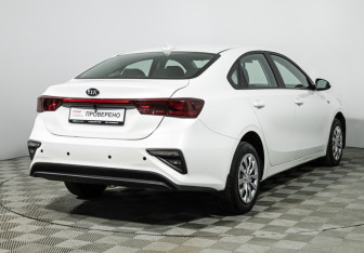 Подержанный автомобиль Kia Cerato Sedan 2019 года (5 фото)