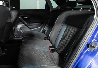 Подержанный автомобиль Volkswagen Polo Sedan 2020 года (10 фото)