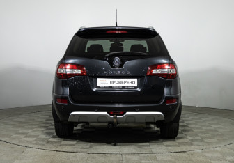 Подержанный автомобиль Renault Koleos 2012 года (6 фото)