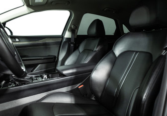 Подержанный автомобиль Kia K5 2021 года (23 фото)