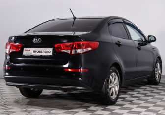 Подержанный автомобиль Kia Rio Sedan 2015 года (5 фото)