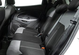 Подержанный автомобиль Ford EcoSport 2016 года (10 фото)