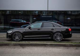 Подержанный автомобиль Audi A6 Sedan 2013 года (10 фото)