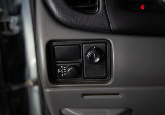 Подержанный автомобиль Nissan Almera Classic 2008 года (16 фото)