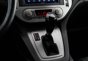 Подержанный автомобиль Ford Kuga 2011 года (13 фото)