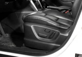 Подержанный автомобиль Mazda CX-5 2013 года (10 фото)