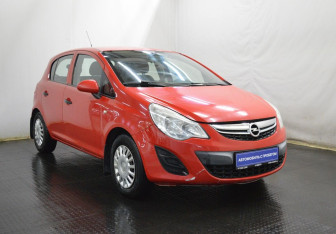 Подержанный автомобиль Opel Corsa 2012 года (3 фото)