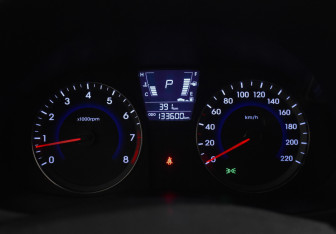 Подержанный автомобиль Hyundai Solaris Hatchback 2014 года (20 фото)