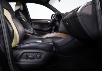 Подержанный автомобиль Audi Q5 2012 года (22 фото)