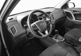 Подержанный автомобиль Hyundai Creta 2016 года (9 фото)