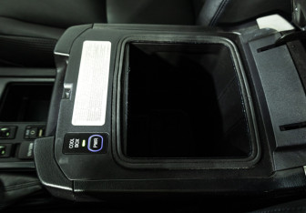 Подержанный автомобиль Toyota Land Cruiser Prado 2013 года (22 фото)