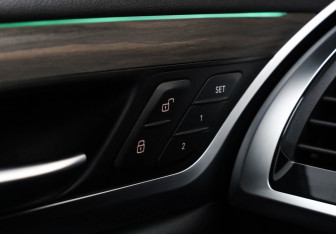 Подержанный автомобиль BMW X4 2018 года (22 фото)