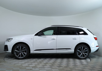Подержанный автомобиль Audi Q7 2020 года (9 фото)