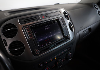 Подержанный автомобиль Volkswagen Tiguan 2016 года (13 фото)