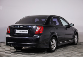Подержанный автомобиль Chevrolet Lacetti Sedan 2008 года (5 фото)