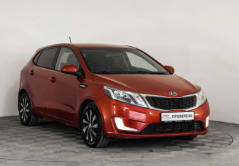 Подержанный автомобиль Kia Rio Hatchback 2013 года (3 фото)