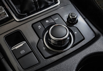 Подержанный автомобиль Mazda CX-5 2017 года (21 фото)