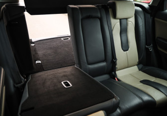 Подержанный автомобиль Land Rover Range Rover Evoque 2013 года (29 фото)