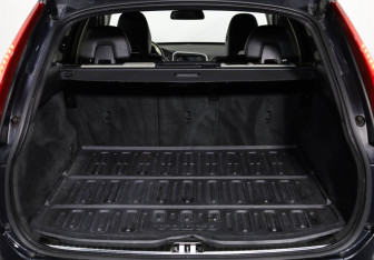 Подержанный автомобиль Volvo XC60 2013 года (29 фото)