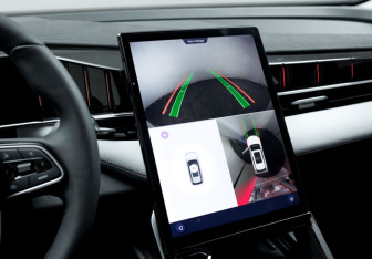 Новый Geely Atlas 2025 (15 фото)