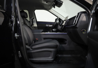 Подержанный автомобиль Jaecoo J7 2024 года (27 фото)