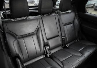 Подержанный автомобиль Land Rover Discovery 2018 года (31 фото)