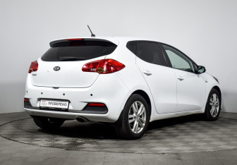 Подержанный автомобиль Kia Ceed Hatchback 2014 года (5 фото)