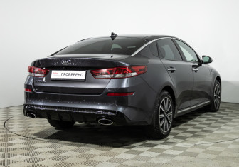Подержанный автомобиль Kia Optima Sedan 2019 года (5 фото)