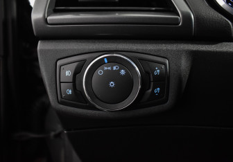 Подержанный автомобиль Ford Mondeo Sedan 2017 года (18 фото)