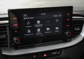 Подержанный автомобиль Kia Ceed Hatchback 2020 года (14 фото)