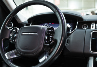 Подержанный автомобиль Land Rover Range Rover 2021 года (21 фото)